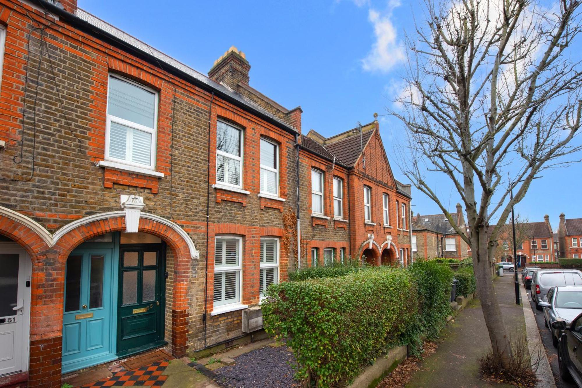 Victorian 2Br Apartment, King Beds, Fast Wifi, Near Shops, Cafes & Transport, E17 Лондон Экстерьер фото